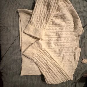 Hollister Cream Cable Knit Sweater